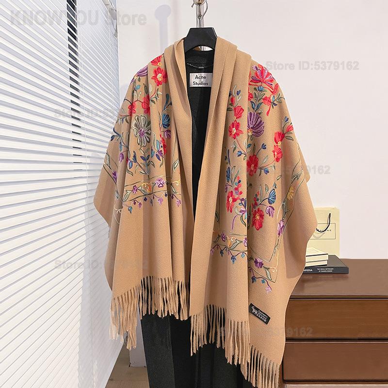 Damska retro szal z kwiatowym  – Go Ethnic Fashion recenzja i cena