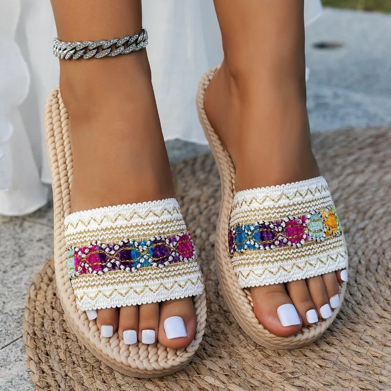 Damskie klapki, obuwie na płas – Ethnic Fashion Design recenzja i cena